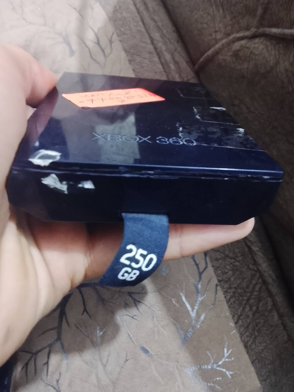 بلي اكس بوكس 360
نضيف بي244لعبة كل انواع الالعاب جي تي اي فيفا بيس 
بي بس الحولة عطلانة 
السعر80وبي مجال 
***********
