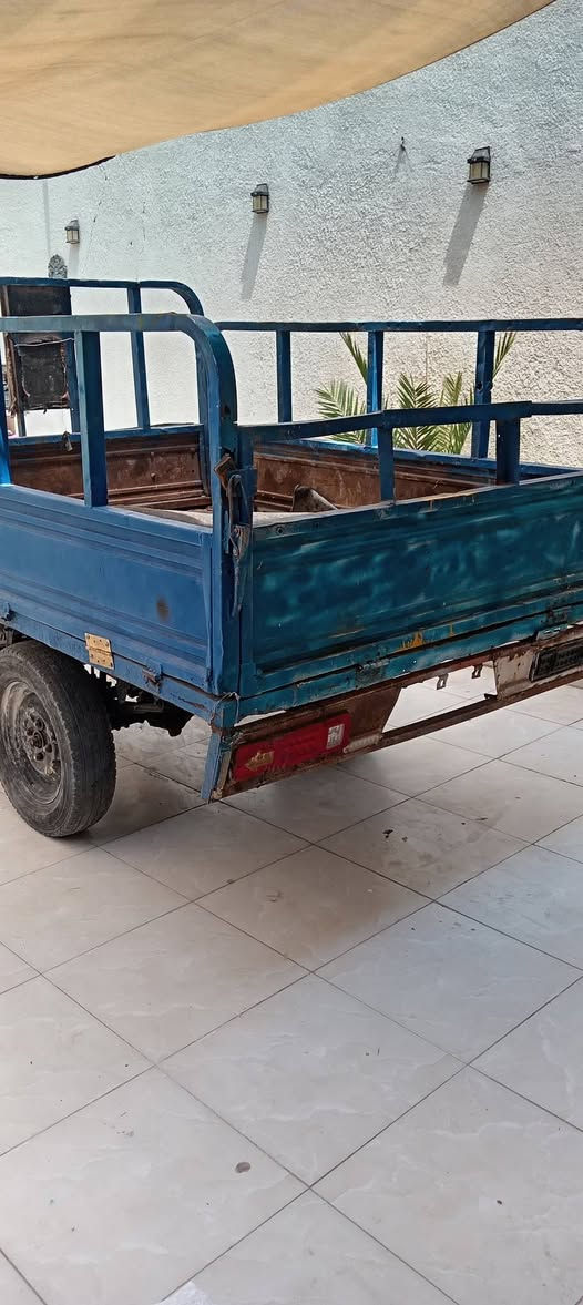 ستوته ادوات شاصي كله كفاله بس جوا تايرات باج بصره اب الخصيب سعر500 وبيه مجال شي قليل***********
