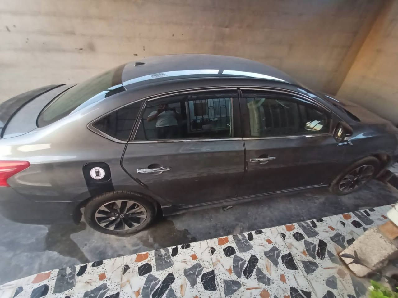 نيسان سنترا 2018 امريكي
مكلف بلنشر 

فول مواصفات ماعدة الفتحه ضررها مبدل بابين صفحة السايق والجاملغ صبغ
السعر 95 وبيها مجال للاستفسار الاتصال ***********
