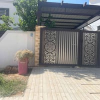 مجمع الزيتون • طابقين • نضيف