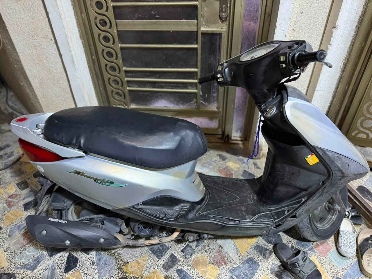 السلام عليكم بريز نورل للبيع مكاني بغداد الحريه الدراجه نقصهه فقط ستان تعليك الدراجه مكفوله مكينه خير من الله رقمي ***********السعر 750 وبيهه مجال
