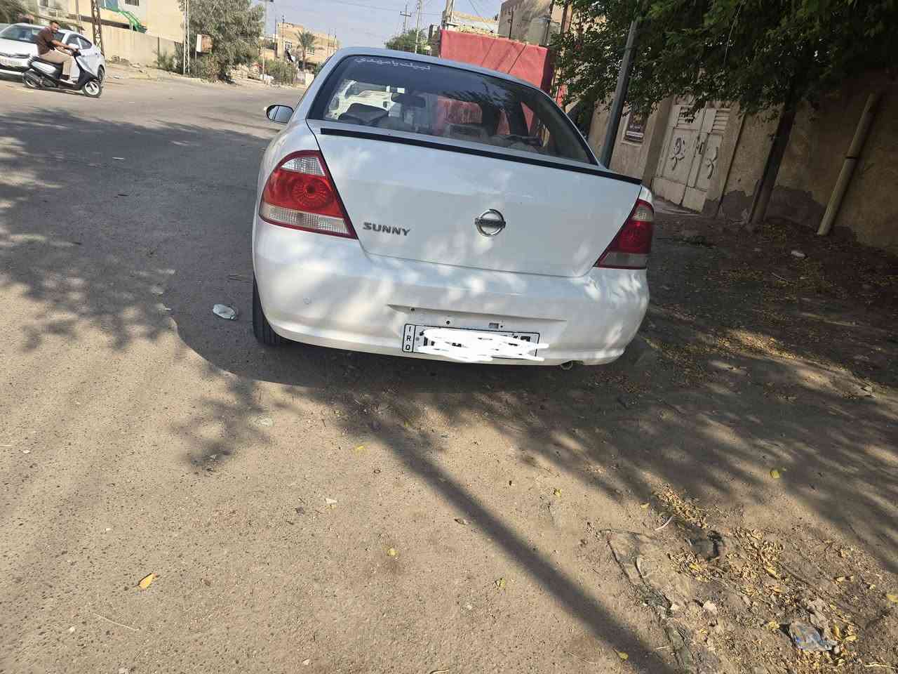 سلام عليكم نيسان سني ٢٠١٢ باسمي جاهزه من كل شي تبريد مكينه كير حداديه مكفوله من ضربه وتبديل بيها بارد صبق باب بدون ضرر سعر ٩٠ مكاني ناصريه  ***********
