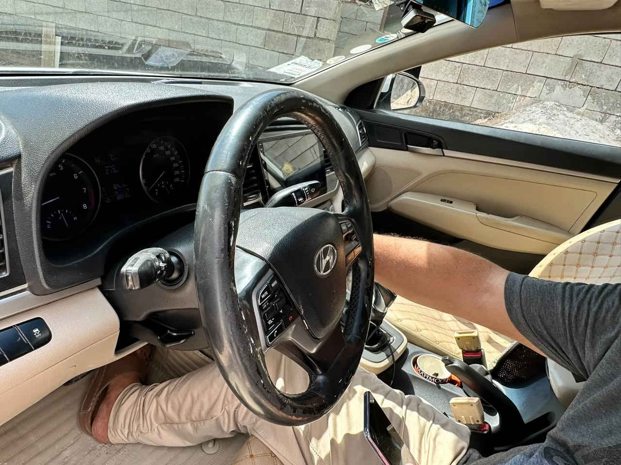 النترا موديل ١٧ خليجي رقم شمالي بيها ضربه بالجاملغ الوره والباقي كفاله السعر ١٢٥  للاستفسار  مكاني البصره ***********
