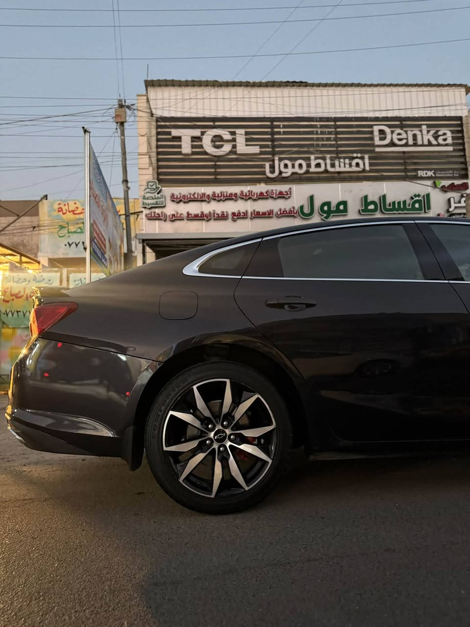 السلام عليكم  شفروليه ماليبو2022 كلين بدون اي حادث  للبيع او المراوس BYD/النترا/كورلا/

🔴🔴🔴🔴🔴🔴🔴🔴🔴

شفروليه ماليبو 2022  (RS الفئه الرياضيه) - فول مواصفات سياره حلوه وشبابيه وكشخه احلا من كل الفئات تجي علايم سود ويل كب خاص سبايدر خلفي رياضي فچوچ بلون الاحمر لحيه اماميه مختمه من الداخل RS

للبيع أو المراوس (بي واي دي / النترا / كورلا)

المعلومات الأساسية:

الموديل (سنة الصنع): 2022

المسافة المقطوعة: 73 ألف ميل

المحرك: 1500 توربو

ناقل الحركة: گير 7 سرعات

المواصفات العالية:

داخل مخمل ملكي ونظيف جداً

+ تبريد مناخي (منفصل)

شاشة كبيرة نظام (إيباد) بلادي شركه لمس تدعم ابل كاربلي

كاميرا خلفية دوارة

بصمة تشغيل + بصمة بيبان + بصمة جنطة

نظام التشغيل عن بعد

تحكم ستيرن متكامل + مثبت سرعة + تحكم صوتي

نظام رادار وحساسات أمامية + نظام هوت ستوب

نظام AutoStop الذكي لتوفير الوقود

منافذ شحن متطورة USB و Type C

ويل كب حجم 18 الأصلي (مال فئة RS)

تفاصيل الحادث والضرر (للأمانة): السياره كلين

السيارة وارد أمريكي (أنا المستورد المباشر للسيارة).

الضرر: خاليه من اي ضرر السياره كلين تايتل بدون اي حادث

السياره كامله وجاهزه خاليه من اي نقص او عيب او صبغ السياره مكفوله كفاله عامه 

ملاحظة إضافية: يوجد طخة بسيطة في قبق الجنطه راجع بتقنيه pdr

للأمانة: السيارة بوضعية ممتازة جداً، ومن يوم الذي اشتريتها ما فاتح بنيدها (ما تحتاج أي مصاريف).

السعر: 125 ورقة (وبي مجال طيب للشراي)

الرقم: اربيل (تحويل ثاني يوم مباشرة باسمك)

للتواصل والاستفسار:

رقم الهاتف:***********
مكان السياره بغداد الامين الثانيه
