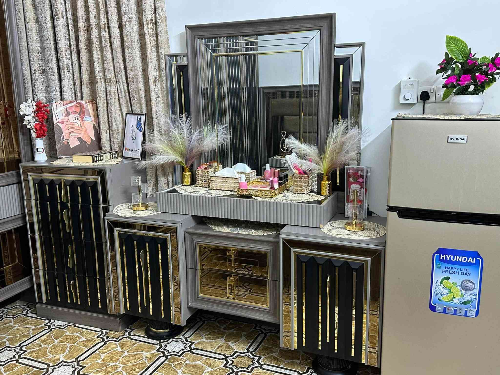 سلام عليكم غرفه لبيع ١٢ قطعه ‪+964 788 520 6585‬

