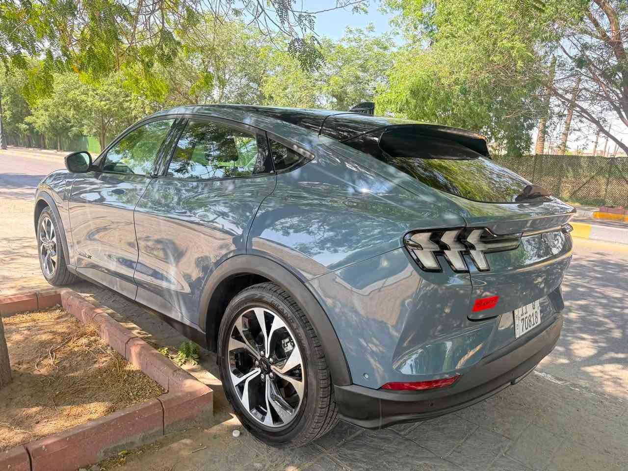 فورد موستنگ ماخ موديل 2024 كهرباء
Mach E4 X
زيرو ماشيه 11 الف
كلين تايتل بدون صبغ مكفوله كفاله عامه حته الدعاميات بدون صبغ بيها بارد ٤ اصابغ بالباب خلف السايق
فول مواصفات عدا السلايد
كهرباء بالكامل Full Electric 
دبل ماطور 
مدى البطاريه طويل (Long-Range)
يعني الشحنه تمشي 520 كيلو
القدره 365 حصان
العزم 675 نيوتن - متر

‏‎لون مميز سمائي اسمنتي 
المواصفات
- بصمه
- شاشة كبيره بحجم 15,5 بوصة
- لايتات LED
- ٣ انظمة قياده
- مري جانبيه كهرباء قابله للطي
- حساسات 360 اماميه وخلفيه
- كاميرات 360 اماميه وخلفيه وجوانب
- رادار امامي تفاعلي
- رادار جانبي Blind Spots
- كشنات جلد اسود وكهرباء
- كشنات تدفئه
- كشن ذاكره
- شاحن واير لس
مكان السياره بغداد / كاظميه
السعر 20,300$
***********
