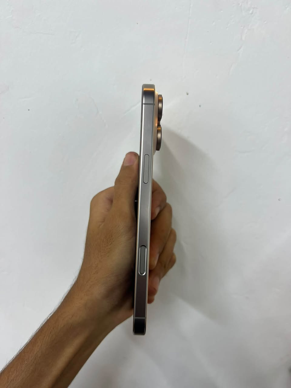 16 برو ماكس شرق اوسط
مبدل شاشه وبطاريه اصليااااااات ابل**
جهاز نضيف جداا بطاريه ٨٩ 
بيه فطر جداااااا بسيط مامأثر ع شاشه والصوره بالمنشور
شاصي نضيف جدا 
السعر ٩٠٠ وبيه مجال
للاتصال ع الرقم ***********
العنوان الحله مركز المدينه
