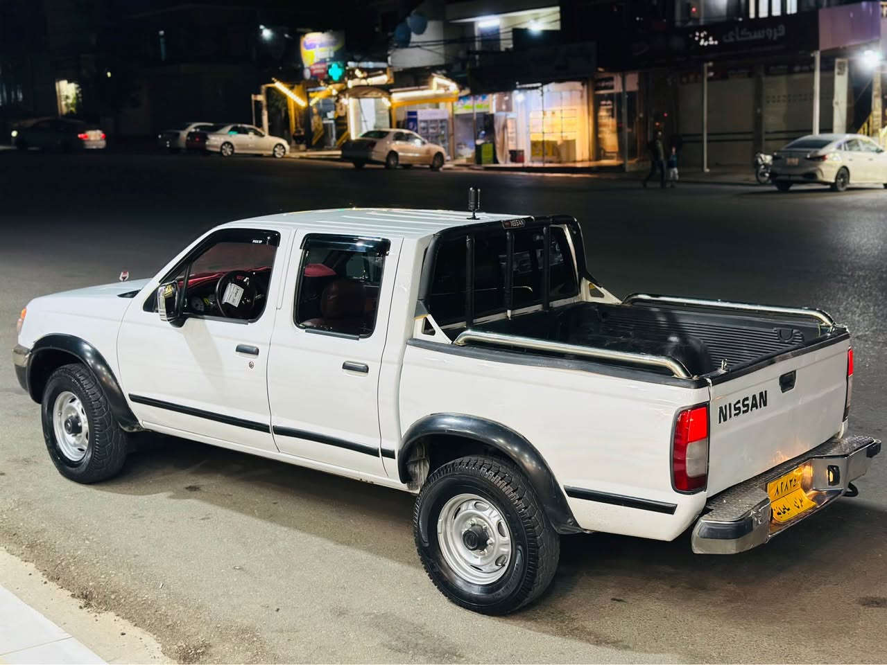 نيسان ٢٠٠١ • دبل اكسل • نظيف