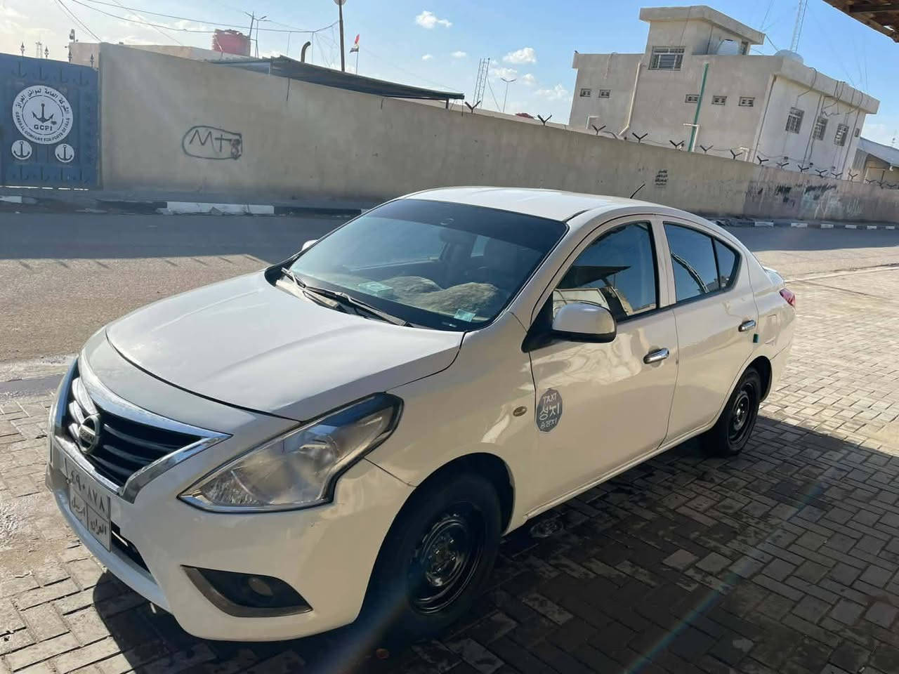 السلام عليكم للبيع نيسان سني هندي موديل 19 بيه ظربه بجم مو قويه وجاملغ خلفي مكينه كير تبريد كهربائيات جاهزه رقم أربيل بأسم شركه تحويل أو وكاله 
السعر 83 أو مراوس ماليبو 
البصره المعقل قرب جامعة شط العرب 
*********** البصرة, العراق

