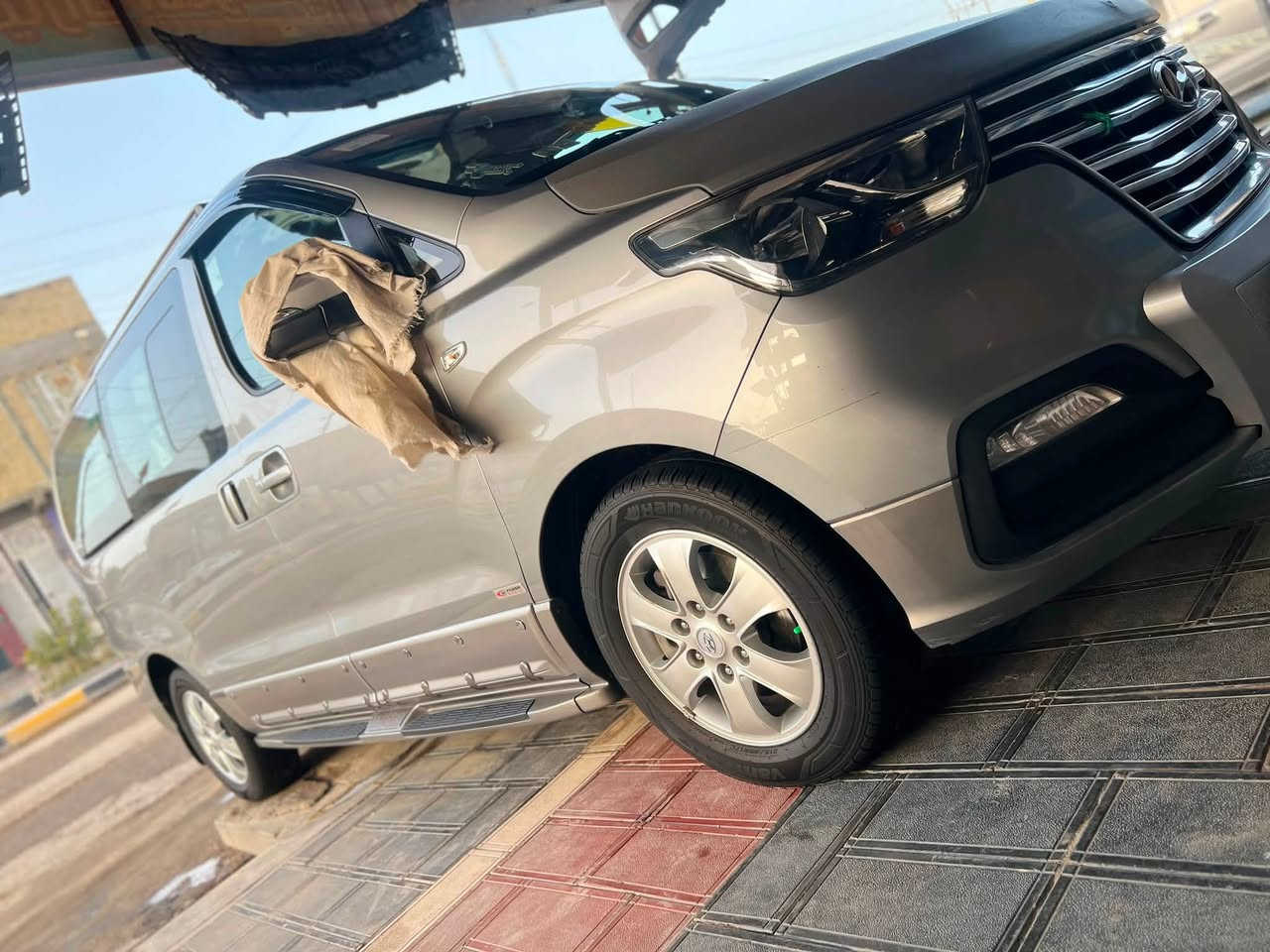 سلام عليكم ستاركس البيع موديل ٢١ مرمز ٢٣معاملته كامله سياره كفاله عامه ماشيه٧٠ بعدهي زيرو وجاهزه من كلشي سعر انتصل ع رقم خاص ماجاوب 
 ***********
