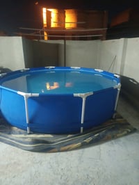 مسبح Intex أصلي الحجم الكبير (قطر 305 سم، ارتفاع 76 سم). المسبح نظيف و...