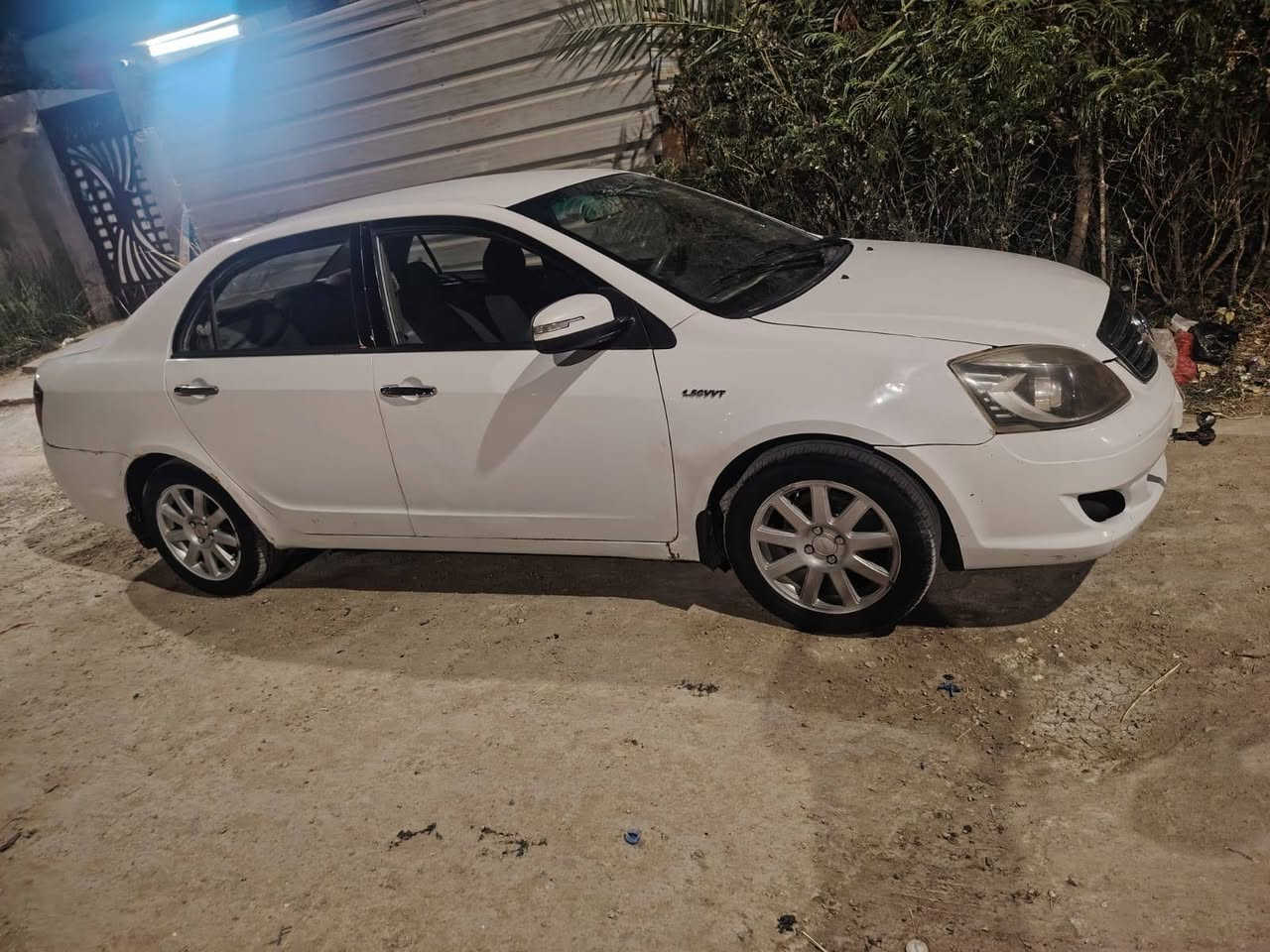 سلام عليكم من رخصت الاادمن جيلي موبل موديل 12 سياره جديده كفاله عامه من كلشي شركه السياره  بسمي السعر 47 وبيهه مجال للطيبين وماكو سعر كفاله هيج بيع مستعجل‏‪***********‬‏
