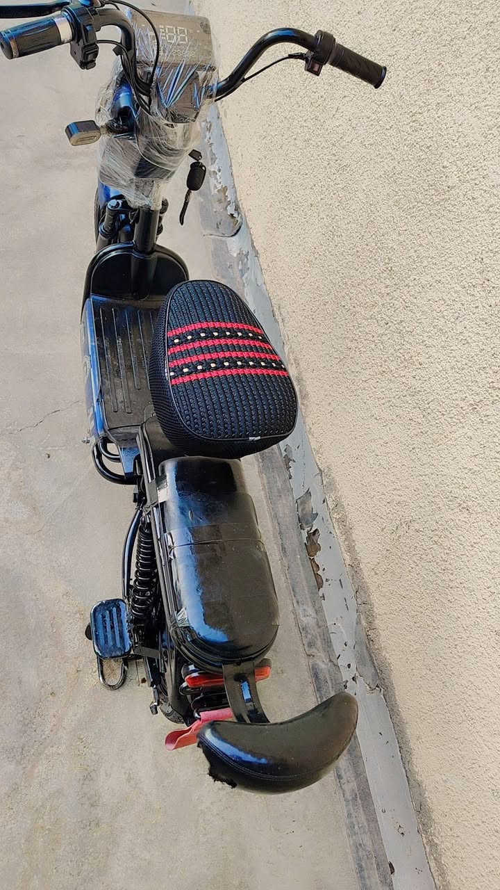 باسكيل شحن للبيع حجم١٤بطاريته زينات مابيهن شي نظيف بصمه ريمون يشتغل بك لايت يشتغل بس اشاير مايشتغل سعره مناسب ١٠٠وبي مجال متوازي على بيعته ‏‪***********‬‏
