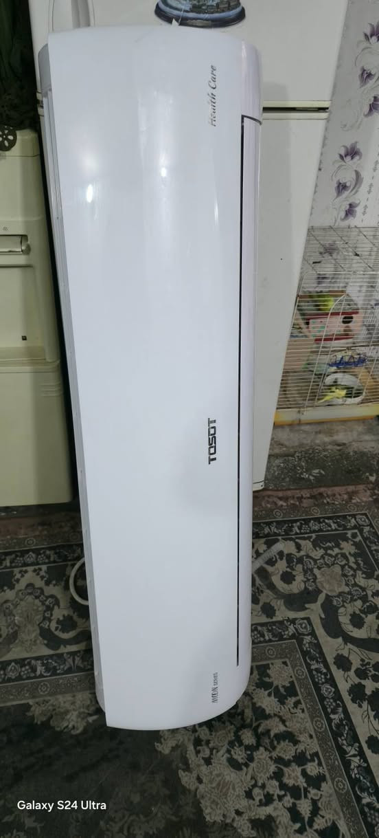 سلام عليكم توسوت طنين نضيف جدآ سعره 550الف بغداد حي أور
***********

نص مكتوب في الصور:
- Galaxy S24 Ultra