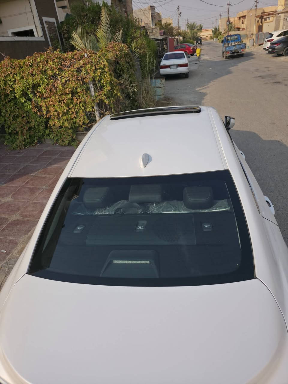 🚘 لكزس ES350 موديل 2023 للبيع
📅 الموديل: 2023
🛣️ الممشى: 31,000 كم
🔧 الحالة: بيها قطعتين بنيد وجاملغ

السيارة نظيفة ومستخدمة استخدام شخصي، والفحص للجادين.

📞 للتواصل: [ ***********]
