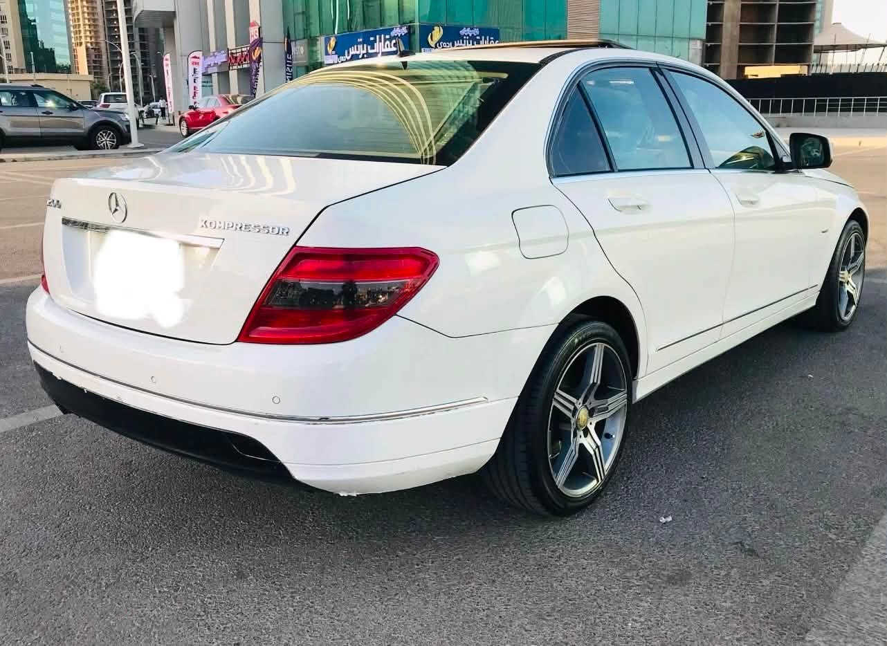 Merceds benz 

رقم الهاتف(***********) واتساپ 
مكان سيارة(اربيل) 

~~~~~~~~~~~~~~~~~~~~~~~~~~~~~~~
سلام عليكم مارسيدس c200 kompressor موديل ٢٠٠٧ فول مواصفات فقت ربع بونيت صبخ بدون دواخل رقم اربيل سيارة نضيف رقم اربيل گير و معرك بيلادي مابي مشكلة سنوية جديد ٢٠٣٠
ماشي ٢٢٠ الف
