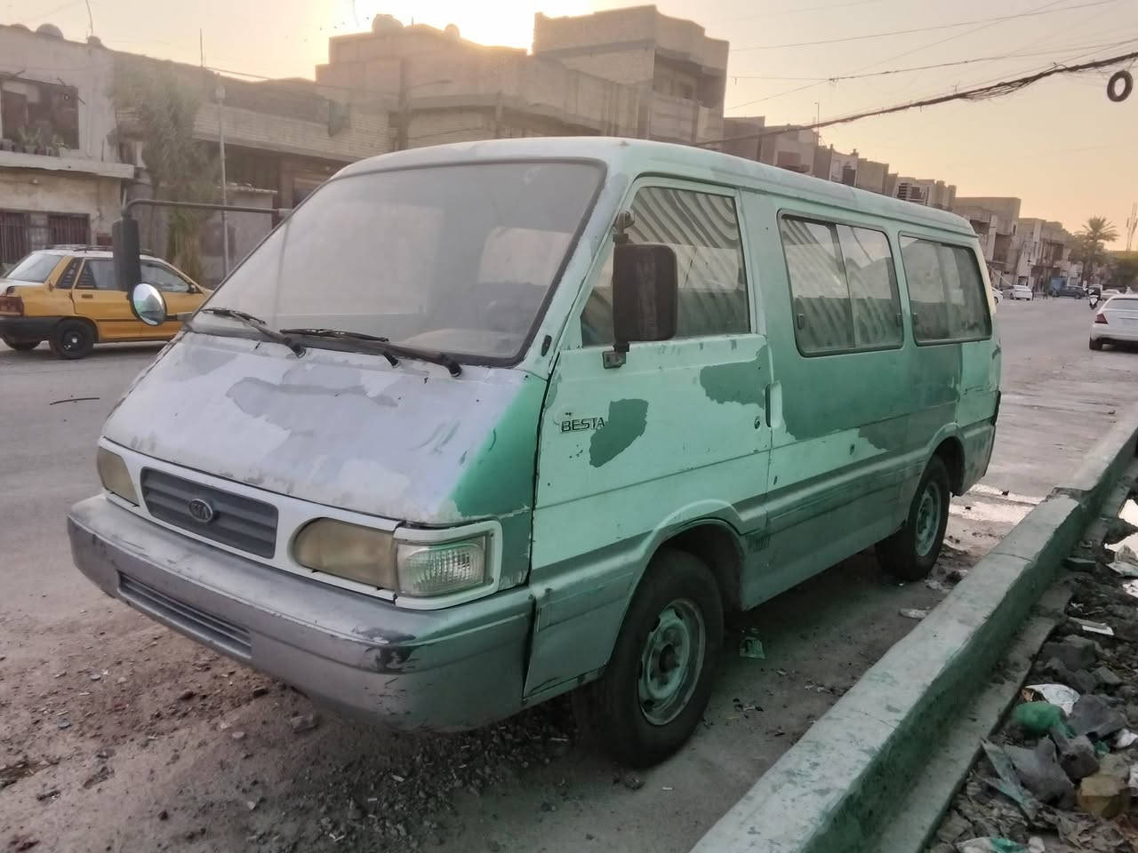 السلام عليكم كيه بسته رقم اسود منفيس فحص مؤقت سيارة بلادية وباسمنه
تريد ابيعلك اصولي 
او
كوم حديد
السعر (30)
مكاني بغداد 
***********
***********
