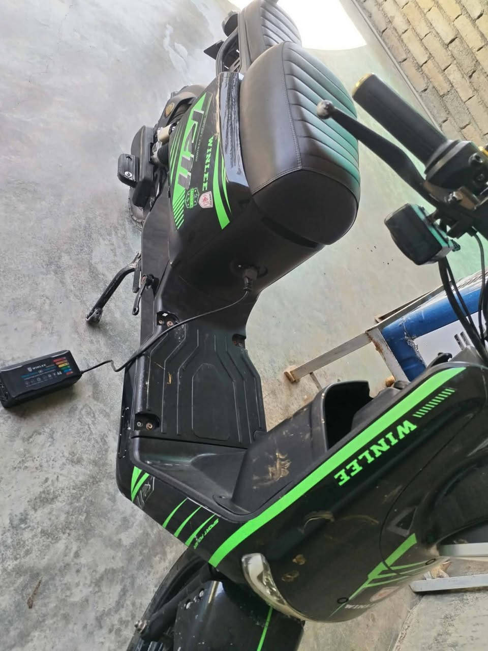 ألسلام عليكم
ماطور شحن للبيع
النوع. R11
موديل.2025
بطارية .نوع ونلي5 بطاريات
السعر .650 وبي مجال
الاستفسار الاتصال على *********** متواجد خاص
