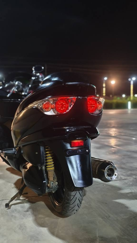 بسبب الوعود الكاذبة 
فورزا 09 محرك 250 مكفول غير مفتوح كير مكفول بدون مشاكل كافة الوضعياتD,S,M,A شغاله تايرات جديدة لايتات زنون باتري جديد السرعة 120 كيلومتر يوجد كسر بسيط في الدعامية الامامية للراغب بالشراء مراسلة الصفحة او الاتصال على الرقم الأتي : *********** عمارة, ميسان
