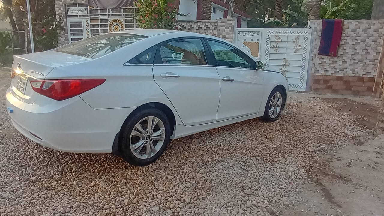 سوناتا 13 خليجي بغداد دولي
محرك 2400 كير مكينه كفاله تخم تاير تبريد 
ثلج حداديه تبريد خلفي كشاف حساس اشاير 
بالمري شفتات ستيرن مري شفط جاهزه بيه 
فقط بنيد رش اثر تكشير غيرها كفاله السعر 
والاستفسار اتصل ***********
مكاني بابل الكفل
