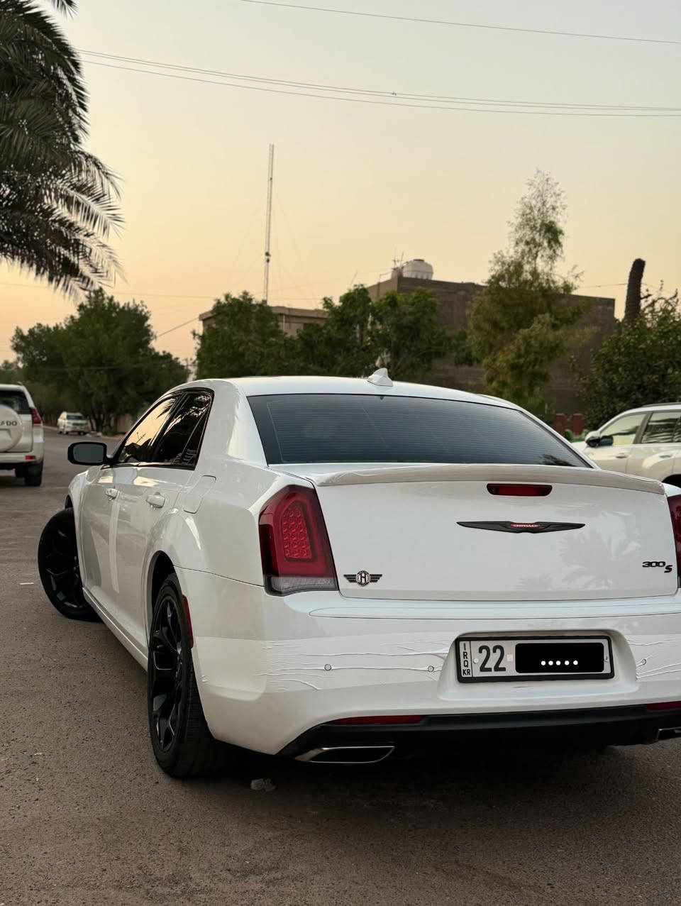 السلام عليكم
كرايسلر S300 
( اوباما ) للبيع . 
الموديل : 23 last call.
الاصدار الاخير 
رقم اربيل : سنوية تضليل 80%
المواصفات:
بانوراما سقف 
كراسي كهربائي
كراسي تدفئة
كشنات جلد اسود S 
اشاير مري 
مري رادار 
فول حساسات 
بصمة تشغيل 
ويل 18 اسود .
لد امامي
منضومة عدسات نهاري ليلي اصلي 
بصمة ابواب 
كاربلي 
سبورت مود 
ماشية 40 الف 
السيارة كفالة عامة 
جاهزة ونضيفة جدا 
حالة : ممتازة 
سنوية هزة جديد.
السيارة بأسمي تحويل مباشر 
مكان السيارة : بغداد العطيفية او الكريعات 
***********
