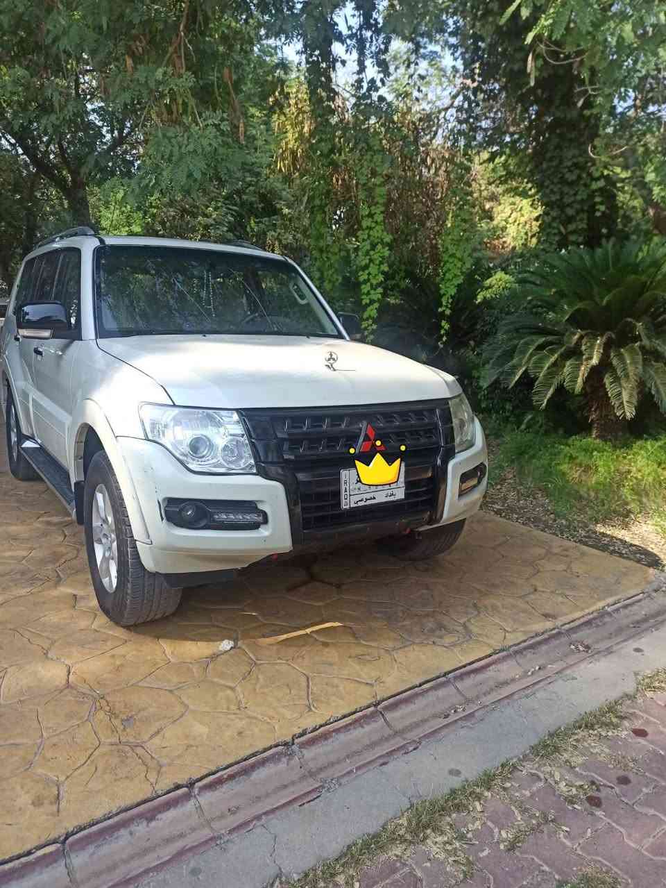 السلام عليكم
للبيع باجيرو حبتور ٢٠١٤ رقم بغداد
ماشية ٢٠٠ الف كم
محرك ٣٥٠٠
جاملغ خلفي صبغ
مكانها الحلة 
***********
السعر ١٤٥ وبي مجال
