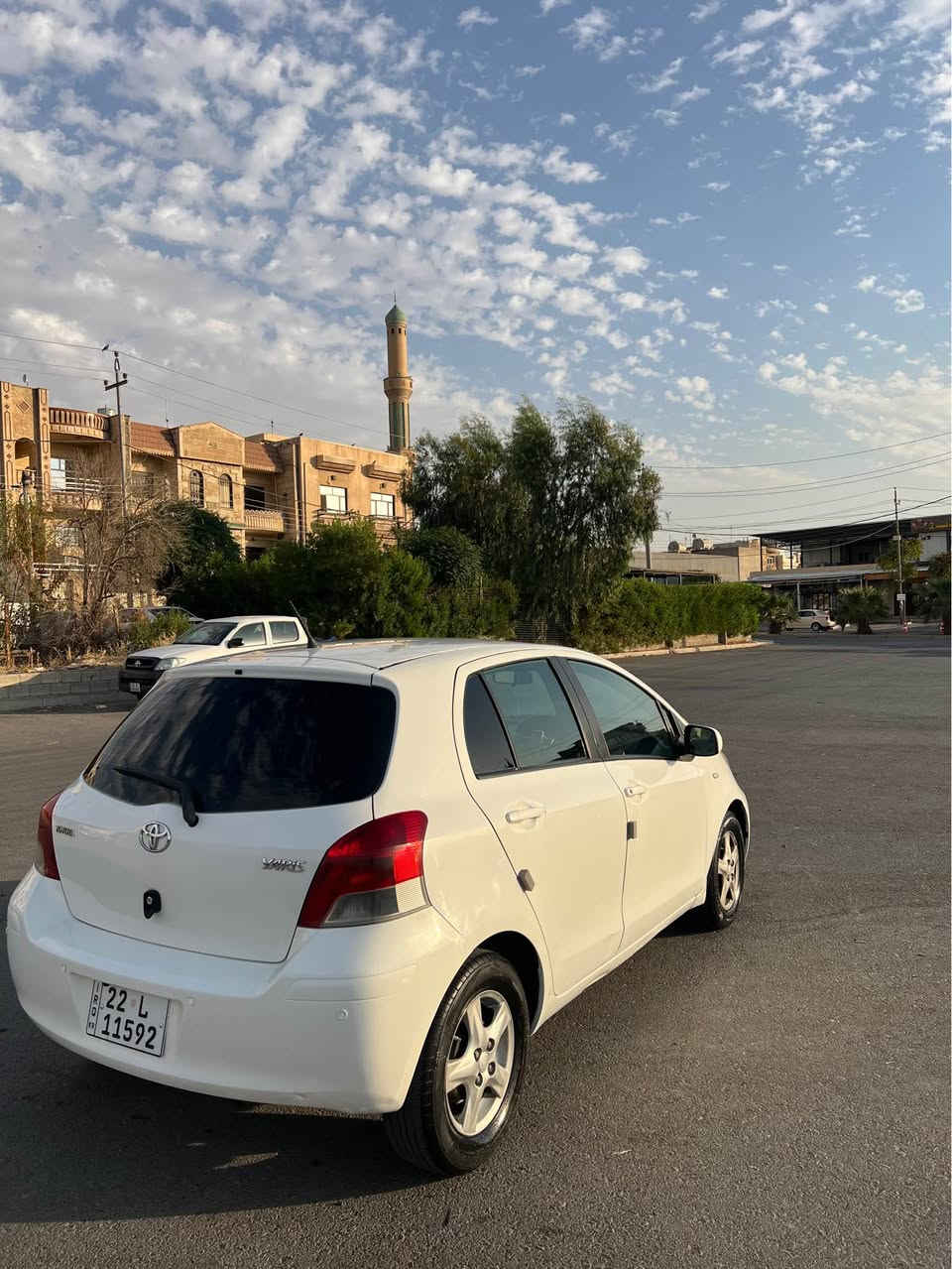 یاریس مۆدێل ٢٠٠٩  
١٢٥ هەزاری حەقیقی رۆشتوە نمونە لە جوانی و پاکی وەک خۆی ماوەتەوە بێ سبوغ و بێ لێدران تەنیا لای سەکن٤ جێگای بچوک سارد و قەلەم کاریە دۆسەی بن دەرگای لای سەکن قوپی هەیە  باقی بە شەرت گێر و مەکینە بە شەرت بێ تەقە و رەقە بێ مەسروف رەقەم و سەنەوی و هەموو شتێکی نوێیە 
ژ.م /*********** أربيل, العراق
