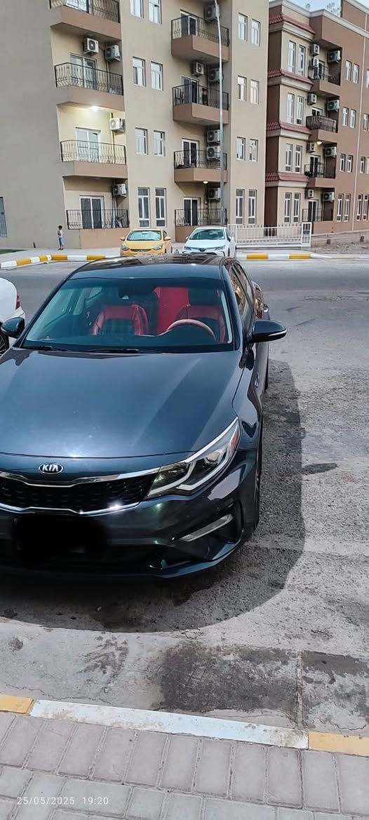 السلام عليكم
للبيع كيا أوبتيما موديل 2019 وارد امريكي رقم بغداد الجديد  سنويه لغاية 2031 لون رصاصي فول مواصفات ماعدا البانوراما ضريتها باب وجاملغ خلفي الجهه اليمين والسونار موجود رايدها ب12200 مكان السيارة بغداد / العامريه للاتصال على الرقم 
***********
