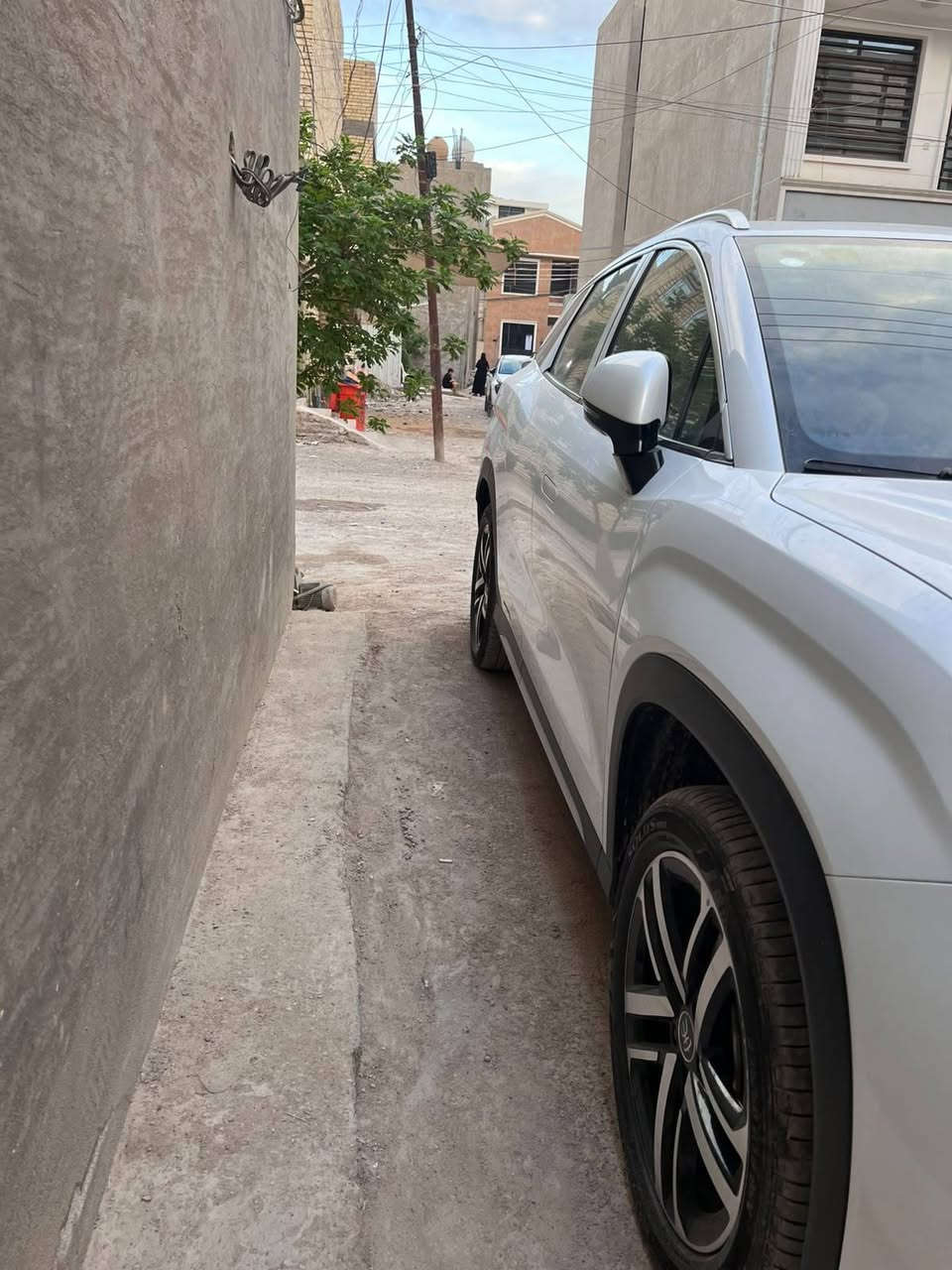 السيارة بسمي رقمه بغداد كشن كهربائية 1 صندوك كهرباي  بطاريه 120 كلو سيارة سعر خاص ***********
