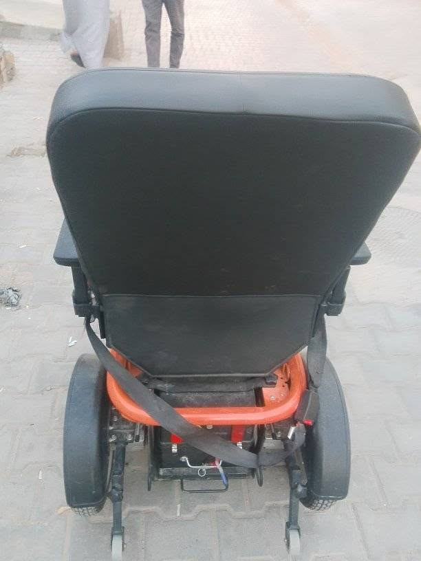 عربانه شحن شرط الشغل والنظافة أخت الجديده السعر 350 بيها مجال قليل مكاني كربلاء ***********

