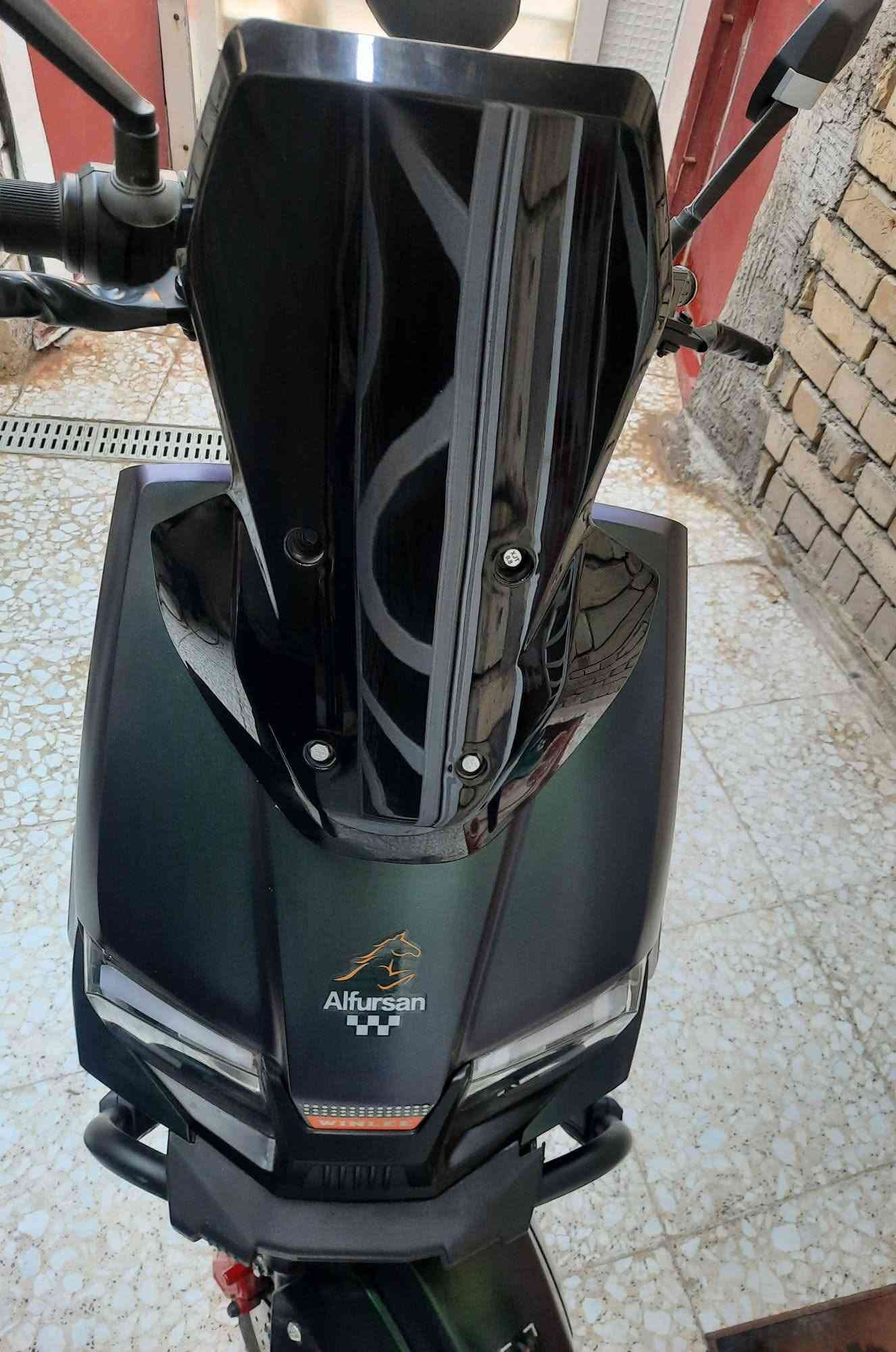 دراجه مستخدمه قليل شهرين للبيع سعره مليون مع وصل شراء وجدا جدا نظيفه اربع سرع وبك وزنون ورماش ودبل اشار وانذار واستاب قفل تحجير الويل كارتيت وسويجين وبصمه مامتواجد عالنت اخوان رقمي ***********
