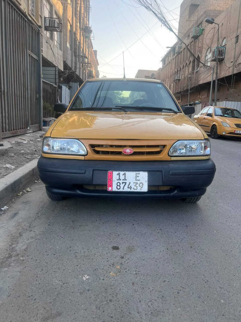 يا الله سايبا للبيع موديل ١٣ كير مكينه صدر خير من الله تبريد راديتر مزروف فقط كشر جاملغ امامي مبدل بيها بعض طخات تخم تاير نضيف كهربائيات شغاله الحمد الله شواصي مكفولات تخم تاير نضيف سنويه جديده هزه جديده السعر ٢٧ بيها مجال سنويه بسمي مكان سياره بغداد الاعظميه هاتف ***********
