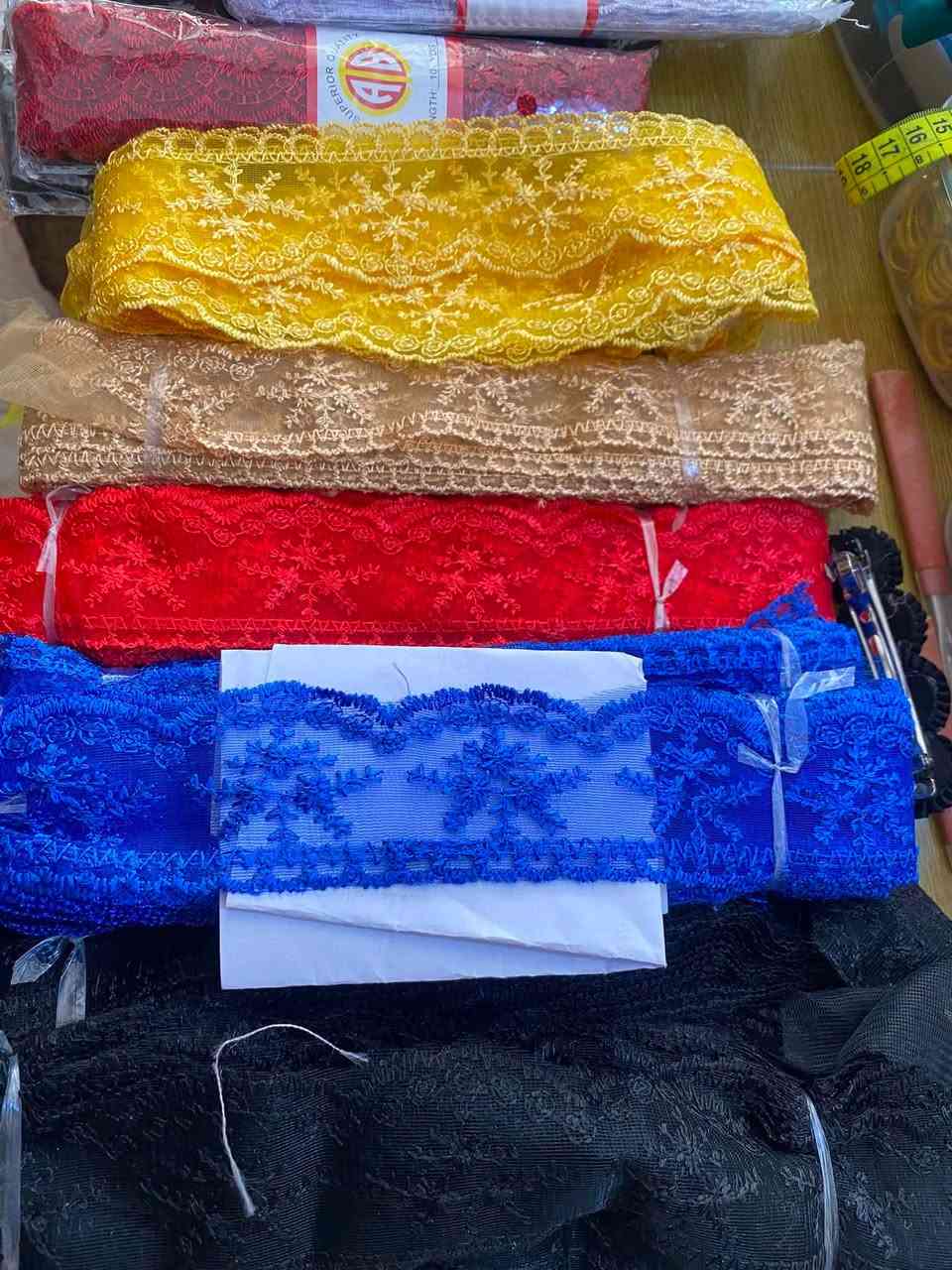 السلام عليكم وجبه جديده لوازم خياطه عنوان المحل 
ابو غرق فرع علي ابو اللبان مجاور دكتور ايهاب.. 
يوجد خدمه توصيل 🚚📞واتساب ***********
