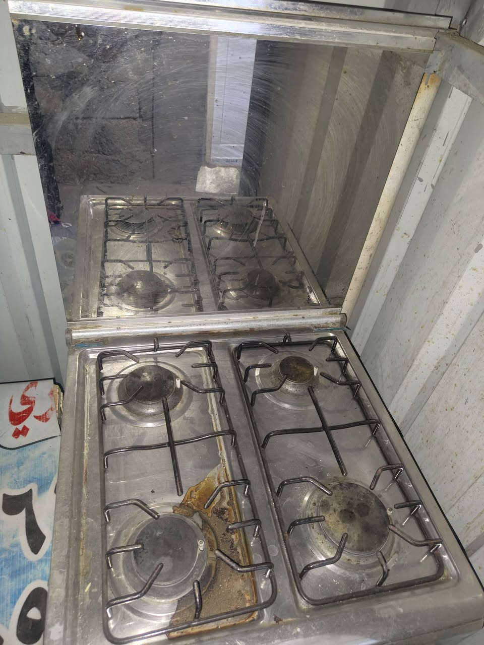 بيع سريع 
متوفر ثلاجه + براد + سبلت طن ونص + مبرده + طباخ + رف المنيوم + كونتر + فولتاج  
***********
