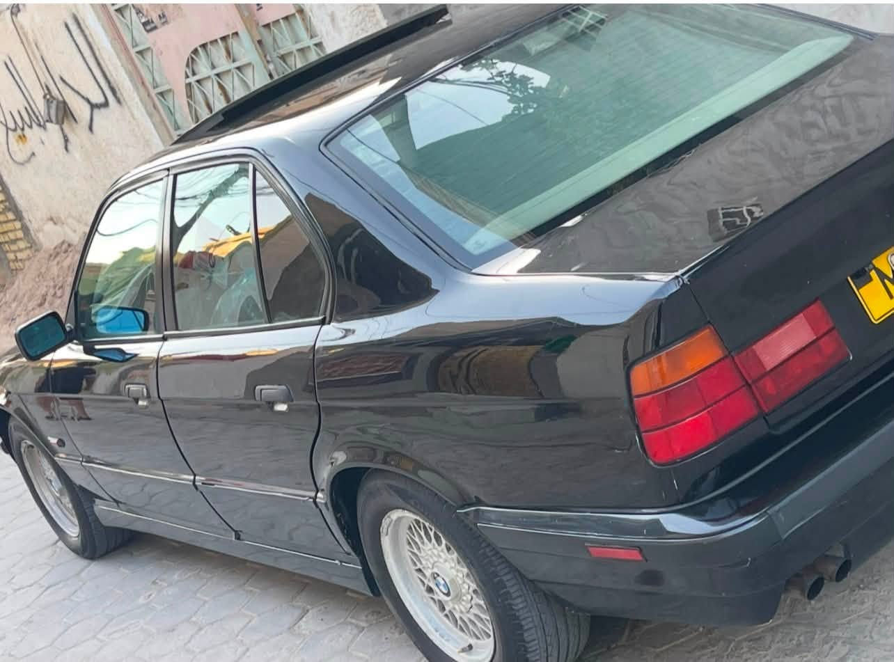 سلام عليكم ورحمه وبركاته
بي ام للبيع مديل ٩٤
حجم ٥٠٠مسكر
رقم بغداد مشروع وطني 
سياره مكفوله من ظربه والخياس 
فتحه طكتين
تبريد ثلج 
كشنات كهرباء 
سستم صوت سيدي جنجر 
تخم تاير جديد
كهربائيات كلها شغاله سياره معايزه شي 
كير مكينه حداديه مكفولات
مكاني نجف راعي سياره بنجف اواجهك ويا السعر ٥٤
***********
