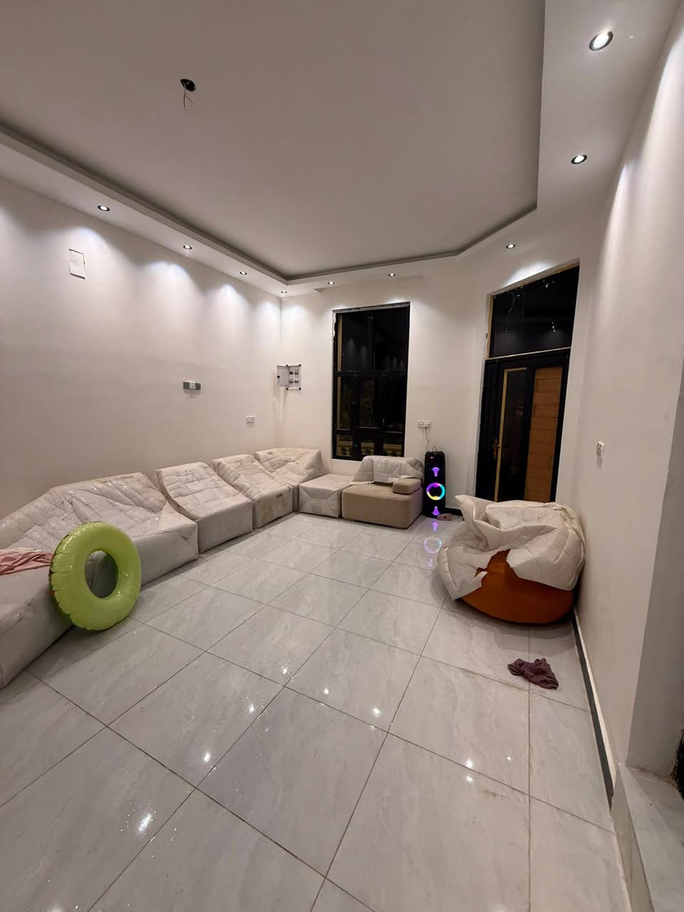 🌴 مزرعة مادو للإيجار 🏡
***********

✨ يومك غير.. ومكانك أحلى! ✨

🏊‍♂️ أجواء راقية ومسبح
🌿 مكان مثالي للعوائل والأصدقاء
📅 متوفرة جميع الأيام

☀️ الإيجار النهاري: 250
🌙 الإيجار الليلي: 275

📍 بغداد – البوعيثة / الدورة

