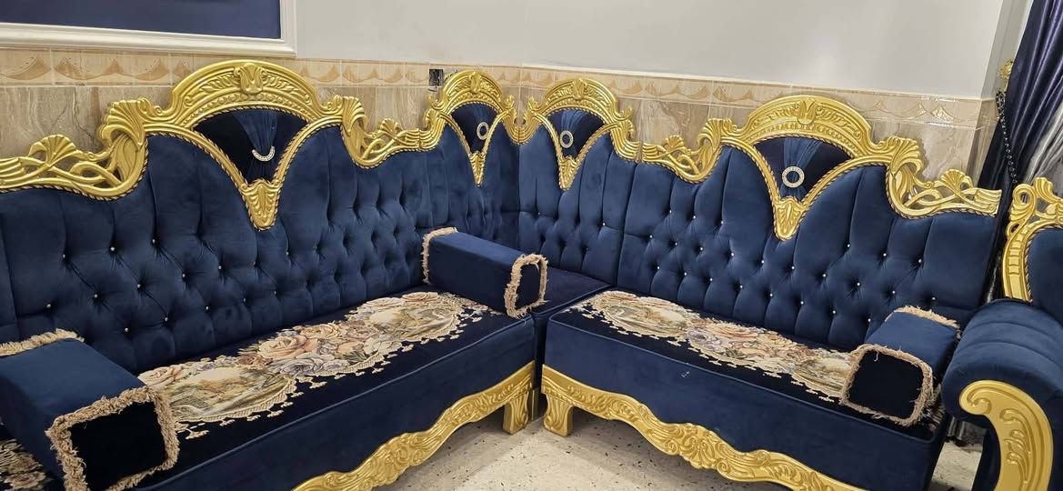 السلام عليكم مكلفه بل نشر ديوان اخو الجديد مع الطبلات للبيع 39 مقعد للاستفسار ‏اتصال على رقم ‪***********‬‏
