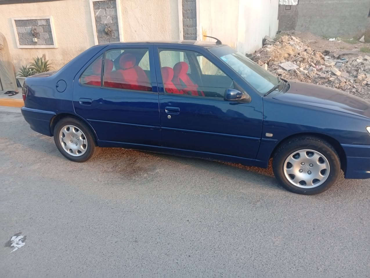 سياره بيجو فرنسي 306 موديل 2002 تحويل مباشر تخم تأير جديد محرك وكير جدد داخل جديد كهربائيا كامله سعر 35 وبيها مجال شي قليل تفاصيل اكثر اتصل وتدلل
*********** مكان بغداد
