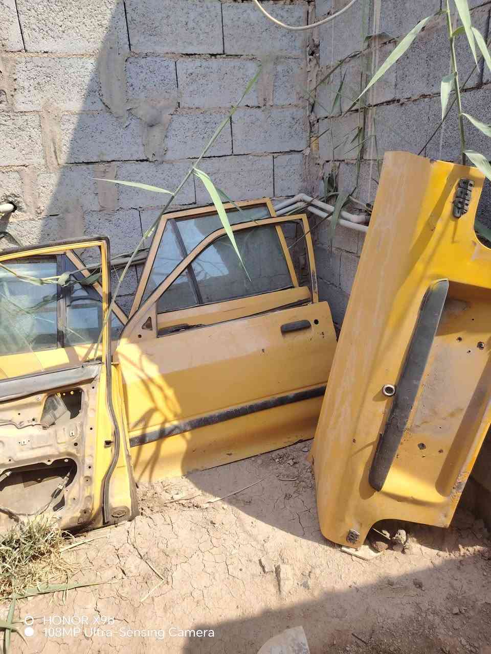 السلام عليكم
بيبان ٤ وجنطه سايبا ١١ للبيع
بسعر مناسب  ١٠٠ وبي مجال
***********
