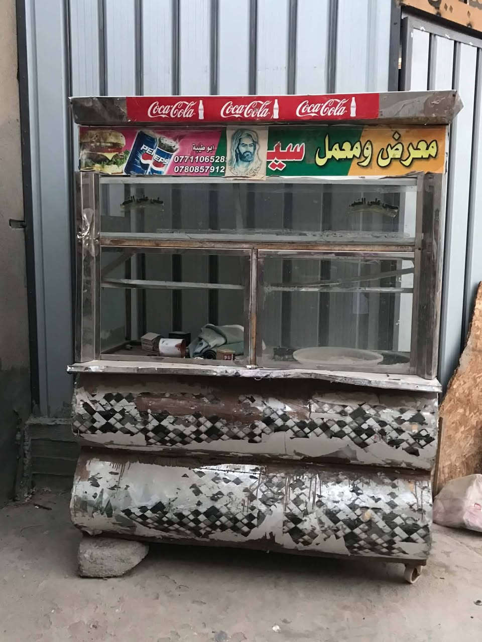 ميز لفات للبيع متروك سعر 45
***********

