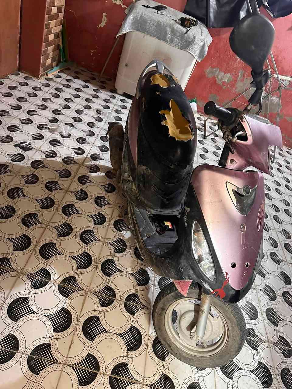 دراجه ماكس للبيع شغاله بيها نواقص مكينه تبخر وتحتاج ترتيب مكانها بعقوبه السعر 140 وبيها مجال ***********

