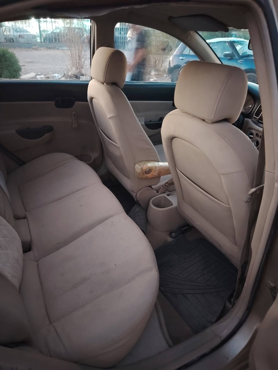 السلام عليكم كسنت للبيع 2006 رقم صدامي راعيه يريد مداور مصبوغه عام حادثه جاملغ امامي وبيه بل جاملغ الخلفي مكينه وكير خير من الله صدره نص عمر مكاني كربلاء وسعر 63 وبيه مجال مراوس حسب القناعه
***********
***********
