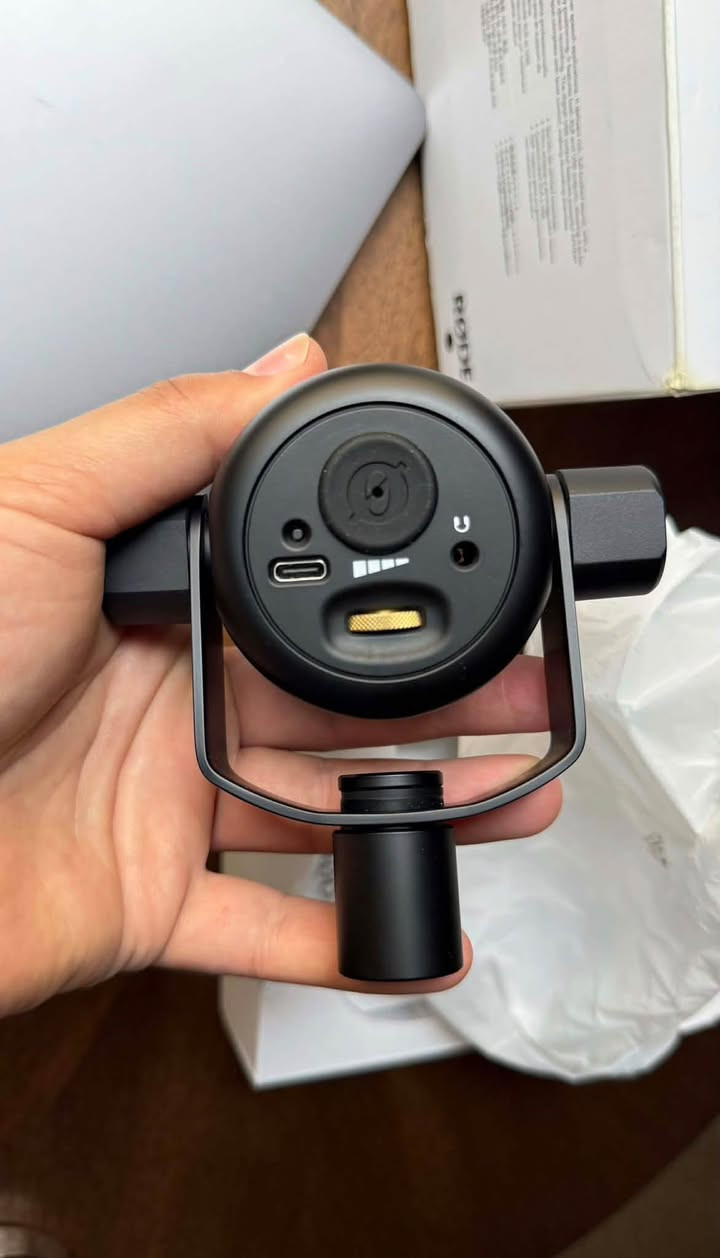 مايك رود بود مايك USB
نضافة ١٠٠/١٠٠
متوفر توصيل 
السعر ٢٠٠
واتساب : ***********
