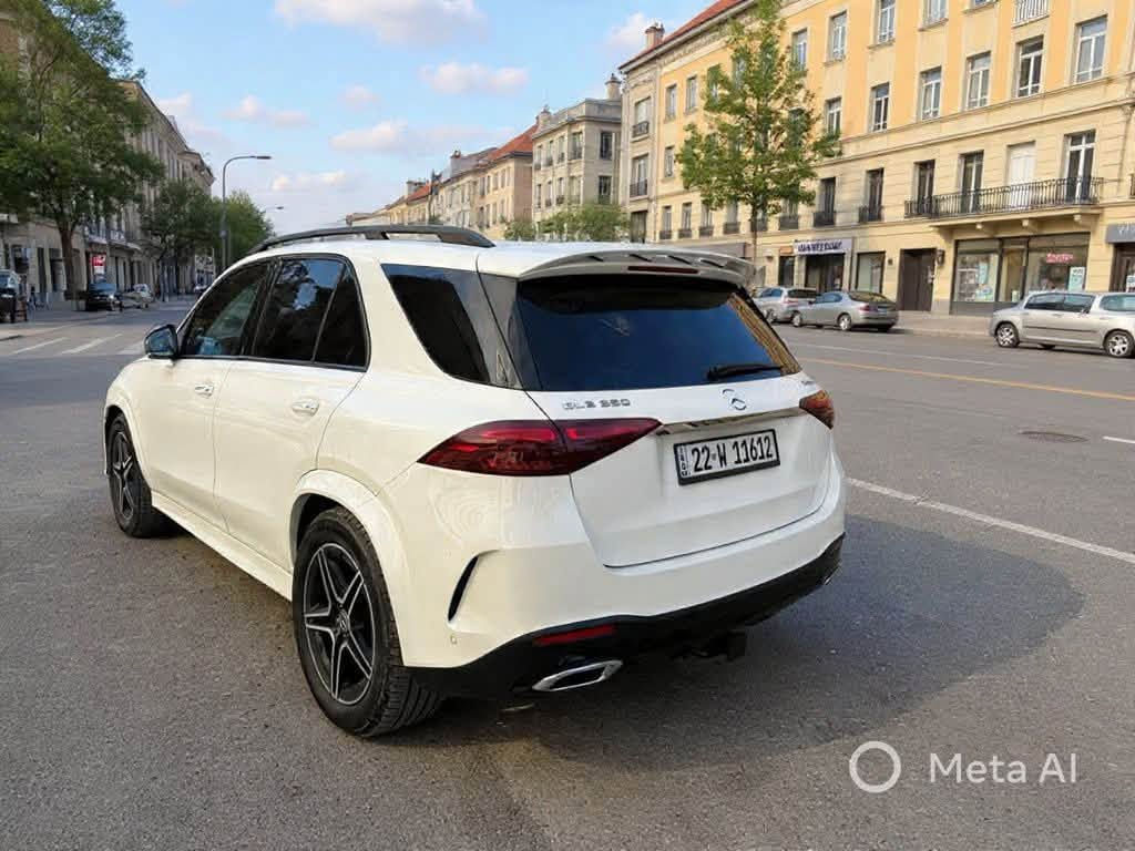 السلام عليكم
للبيع  GLE 350  2024 

بانوراما 

بصمه 

بصمه ابواب 

لايت عدسه 

ويل 21 

شاشه متصله 

٤ كامرات 

رادار امامي خلفي 

حساس امامي خلفي 

نقاط عمياء 

كشن تدفئه 

كشن تبريد 

سماعات برمستر 

ماشيه 18 الف ميل 

بيها هوايه مواصفات معروفه بهذا الموديل 

بدون نقص كير مكينه مكفولات كهربائيات (صفر مسج)

حادث بنيد فقط وبي شبر صبغ فقط يعني البنيد نفسة اصلي 

ايرباك ستيرن راجع سستم 

سياره جديده كلش بدون نقص 

للاتصال ‬ ***********‬

مكان السيارة اربيل حاليا

نص مكتوب في الصور:
- Meta AI