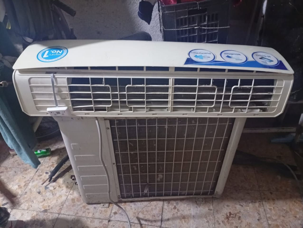 سبلت طنين بي ليك بلخارجيه شغال شرط شغل  كامل سعر 200 وبي مجال مكاني زبير ***********
