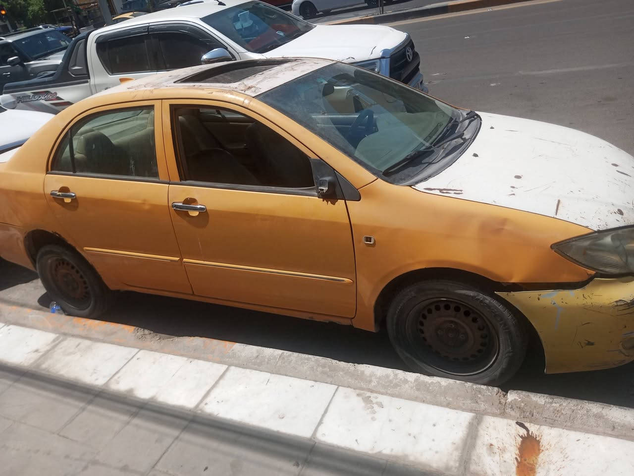 بي وا دي  F3 محرك كير كورلا رايدلة ترتيب صدر نضيف مكينة بيه صوت ما عرف شنو بيهة سيارة شوف عينك شوف خابرني المة تعجبة خلي يعبر منشور رجائن سعرة 25 بيه مجال الشراي  موديل 2011مكان بغداد البلديات قرب سيد هاني رقم صاحب سيارة ***********،
