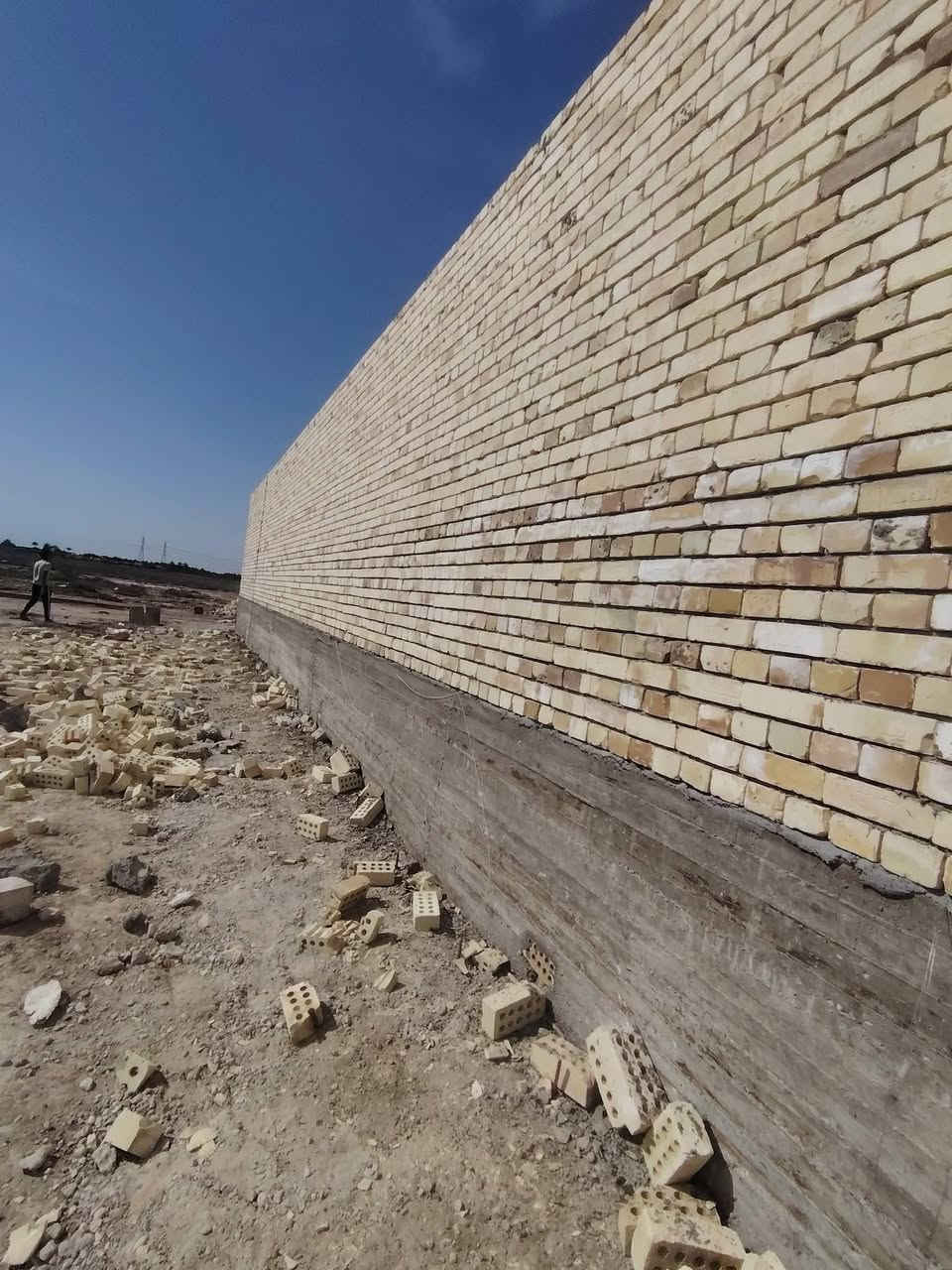 السلام عليكم خلفه بناء في الطارميه  التاجي المشاهده  و العبايجي سبع البور الدجيل شغل درجة أولى تسليم مهندس اتصل وتدلل *********** أو اتفظل خاص متفرغ
