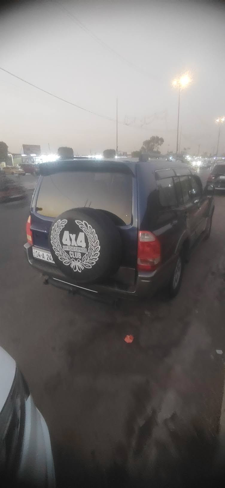 بيجيرو ٢٠٠٦ محرك ٣٠٠٠ مصبوغه عام بدون ضربه جماليه فقط رقم بصره التواصل على الرقم هذا *********** السعر ٦٧

