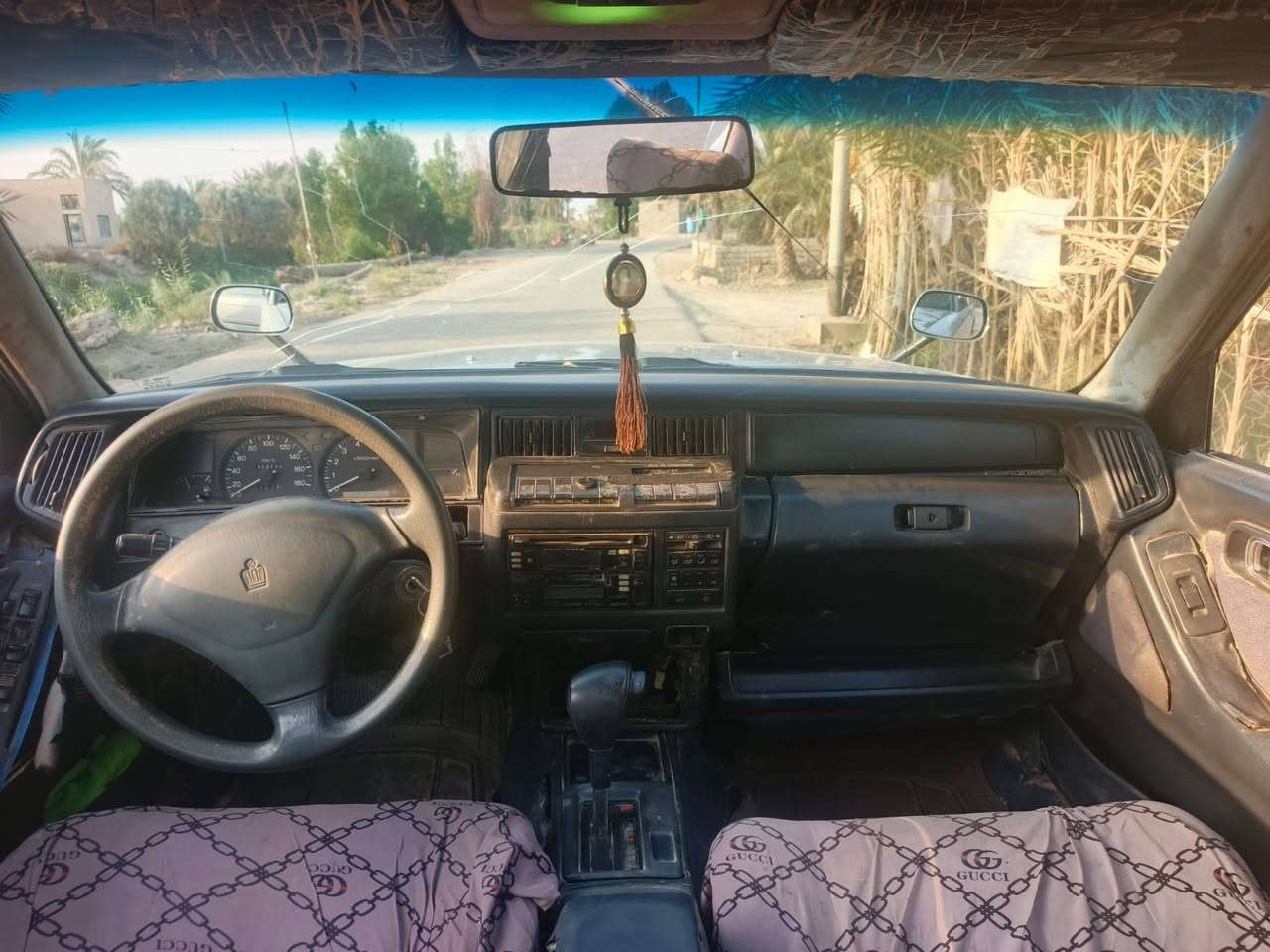 السلام عليكم
أرنب كصيف 92 مكينه كير اكسن  كفاله
سنويه بسمي رقم انبار  مشروع وطني تحويل ثاني يوم
بيها مدكر عوزه بس صبغ
دشبول جديد
مكينتها 3000
ارقامي
السعر 💲 55
***********  /***********
 مكان السياره سوق الشيوخ
