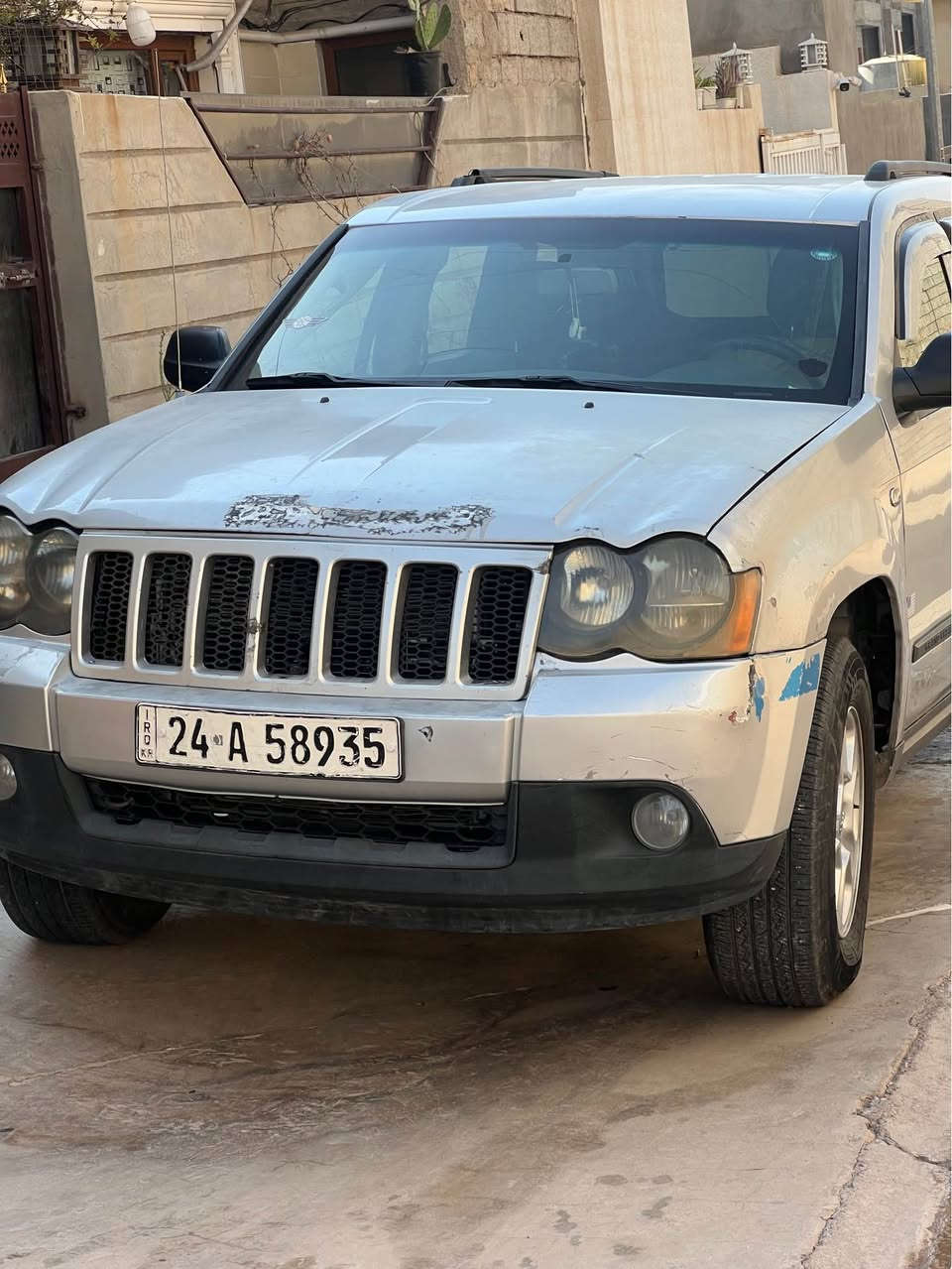 جيب شيروكي 2008 رقم دهوك باسمي بيها 6 قطع مكان كركوك سعرها 77 وبيها مجال بسيط 
*********** كركوك, العراق
